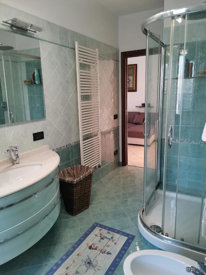 Il Tulipano Apartamento San Bartolomeo Al Mare Exterior foto