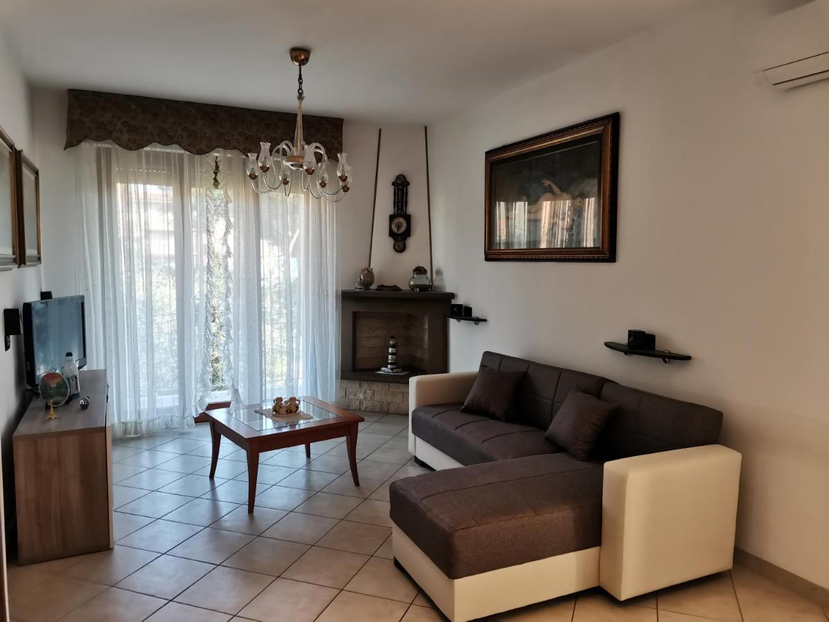Il Tulipano Apartamento San Bartolomeo Al Mare Exterior foto