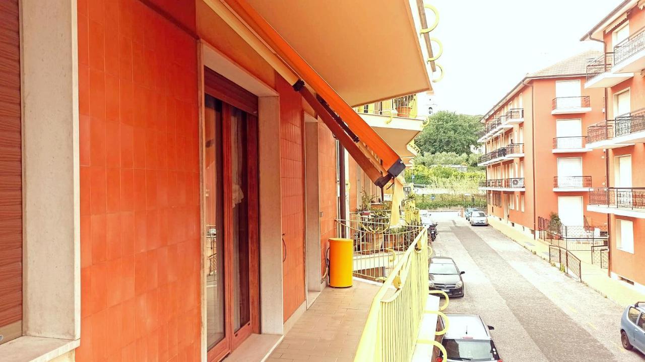 Il Tulipano Apartamento San Bartolomeo Al Mare Exterior foto